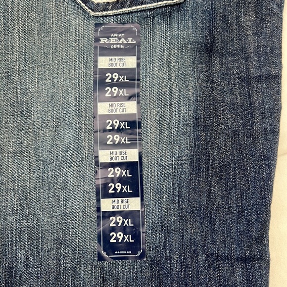 Women’s Ariat Jeans - Picture 3 of 4